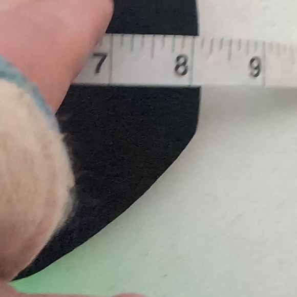 Tara Zedah Black Velvet Round Zip Bracelet Bag with Gold Accent 8X8" - Picture 4 of 6